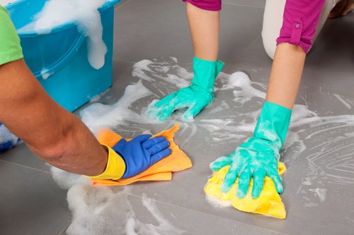 Thorough property deep clean for SW14 residential and commercial spaces
