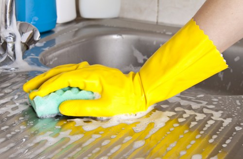 Room-by-room end of tenancy cleaning in a SW14 home